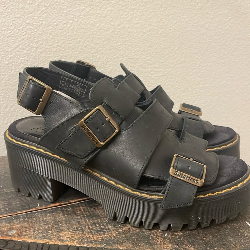 Dr Martens Ariel